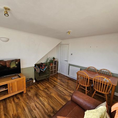 2 Bed Apartment Lakeside On The Promenade Southport Ngoại thất bức ảnh